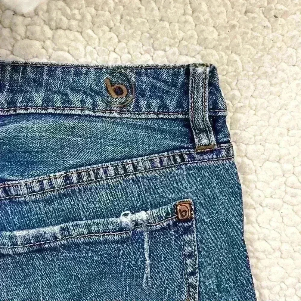 Bullhead Boyfriend MidRise Faded Distress Stretch Cuffed Denim Jean Short Size 7